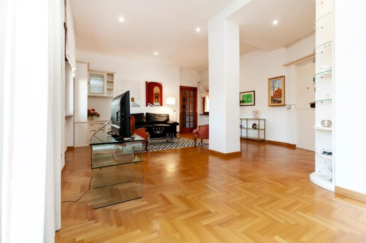Cavalleggeri House Casa de Férias Roma